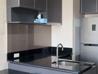 Продажа 2 спальни кондо в Кхлонг Сан, Бангкок
