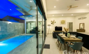 For rent 3 bedrooms villa in Mueang Phuket, Phuket