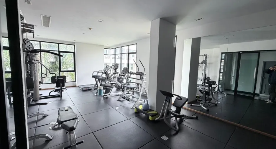 For rent 2 bedrooms condo in Watthana, Bangkok