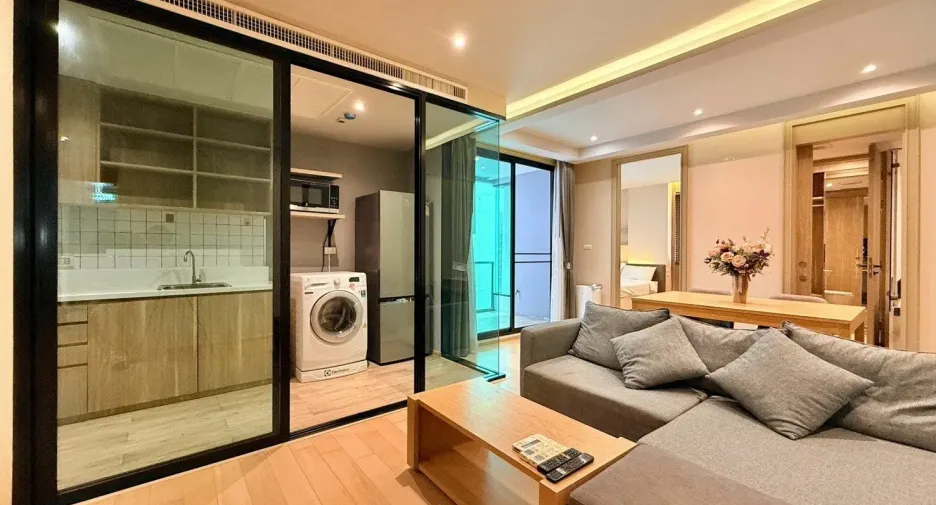 For rent 2 bedrooms condo in Watthana, Bangkok