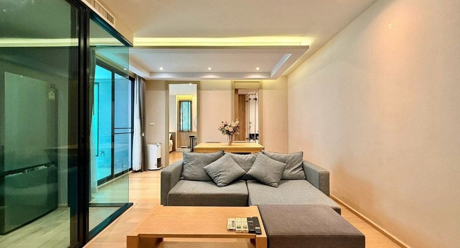 For rent 2 bedrooms condo in Watthana, Bangkok