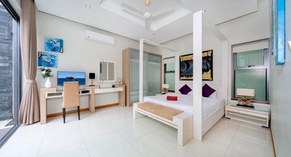 For sale 3 bedrooms villa in Mueang Phuket, Phuket