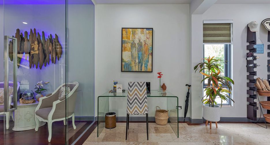 Haus zur Miete mit 5 Zimmer in Bang Lamung, Chonburi