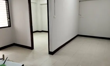Haus zum Kauf mit 1 Zimmer in Bang Khun Thian, Bangkok