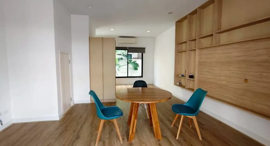 For sale 2 bedrooms townhouse in Prawet, Bangkok