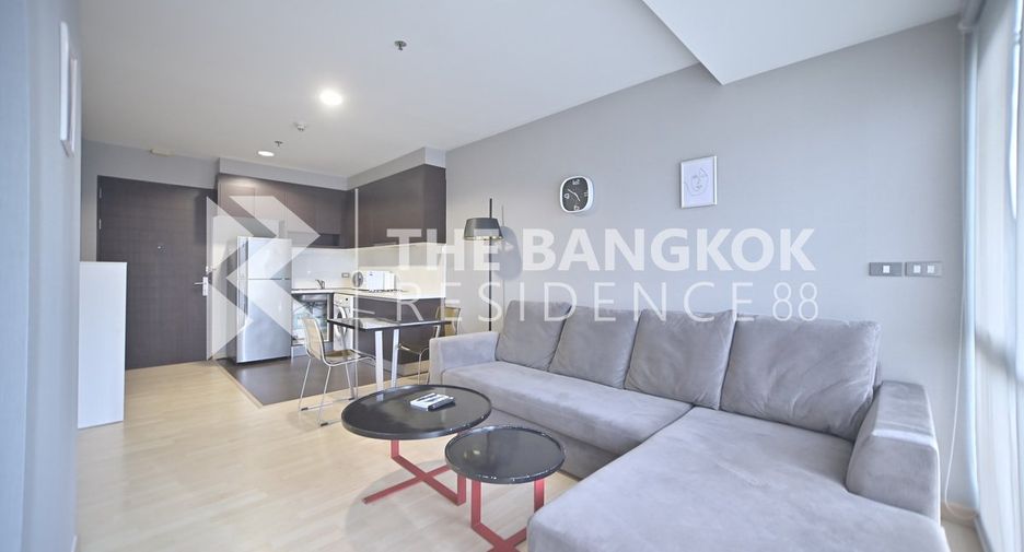 For sale 2 bedrooms condo in Watthana, Bangkok