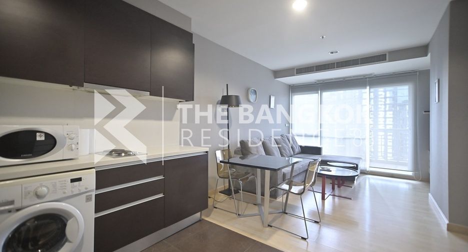 For sale 2 bedrooms condo in Watthana, Bangkok