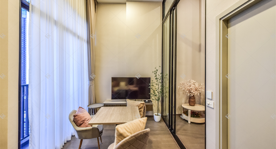 For rent 2 bedrooms condo in Ratchathewi, Bangkok
