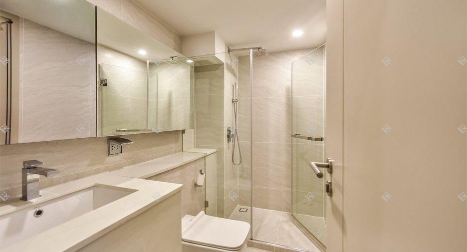 For rent 2 bedrooms condo in Ratchathewi, Bangkok