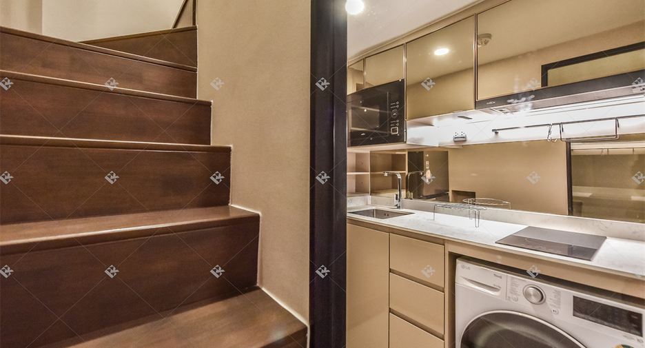 For rent 2 bedrooms condo in Ratchathewi, Bangkok
