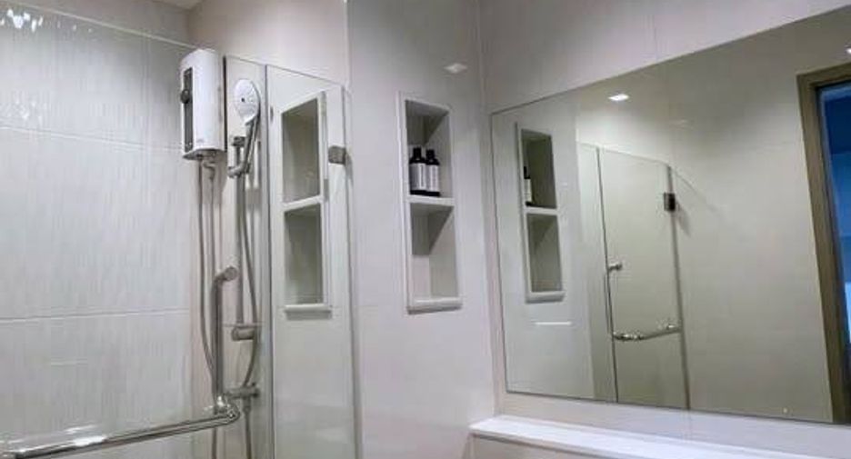 Продажа 1 кровать кондо в Хуаи Кхщанг, Бангкок