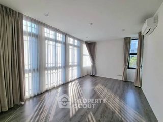 Condo en venta de 4 habitaciones en Prawet, Bangkok