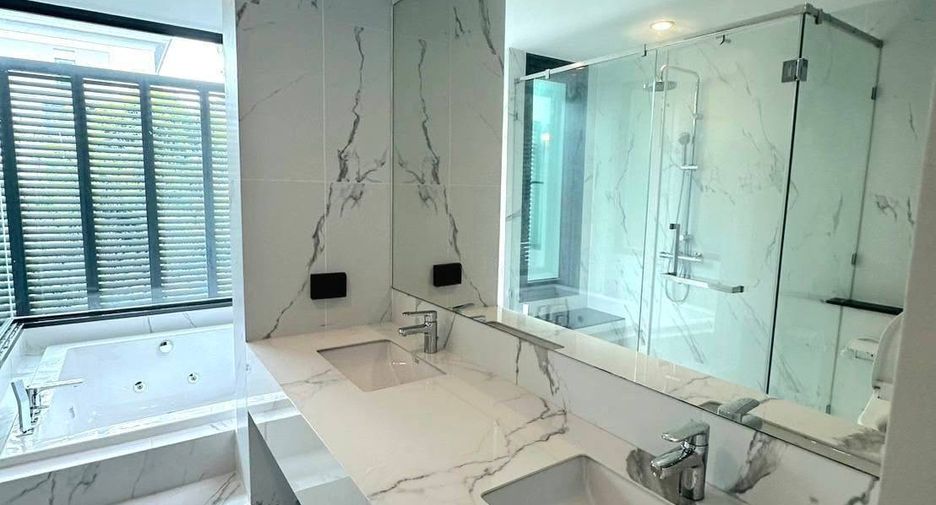 For sale 4 ベッドルーム condo in Prawet, Bangkok