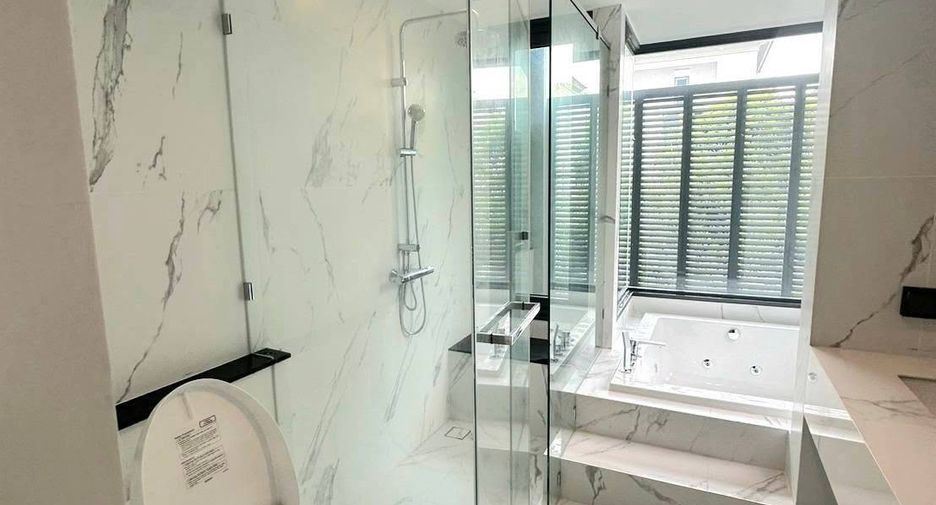 For sale 4 ベッドルーム condo in Prawet, Bangkok