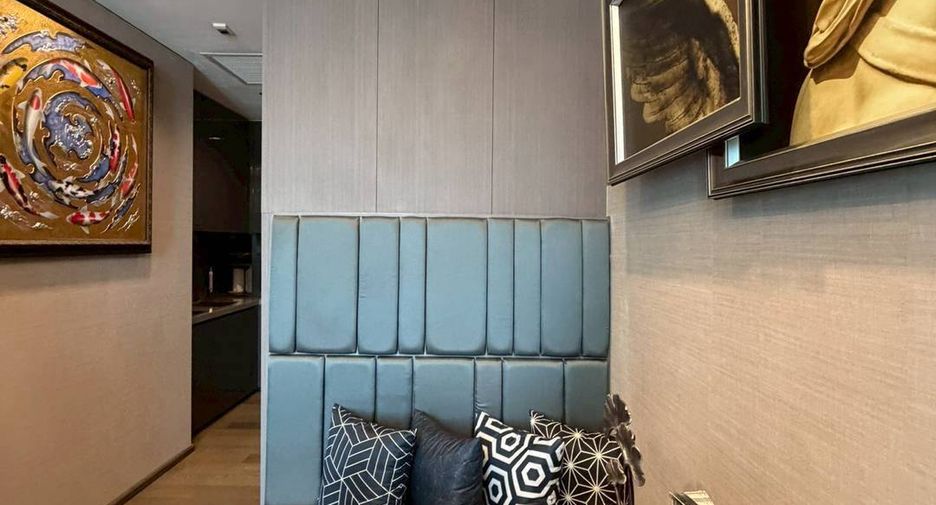 For sale 1 bed condo in Sathon, Bangkok