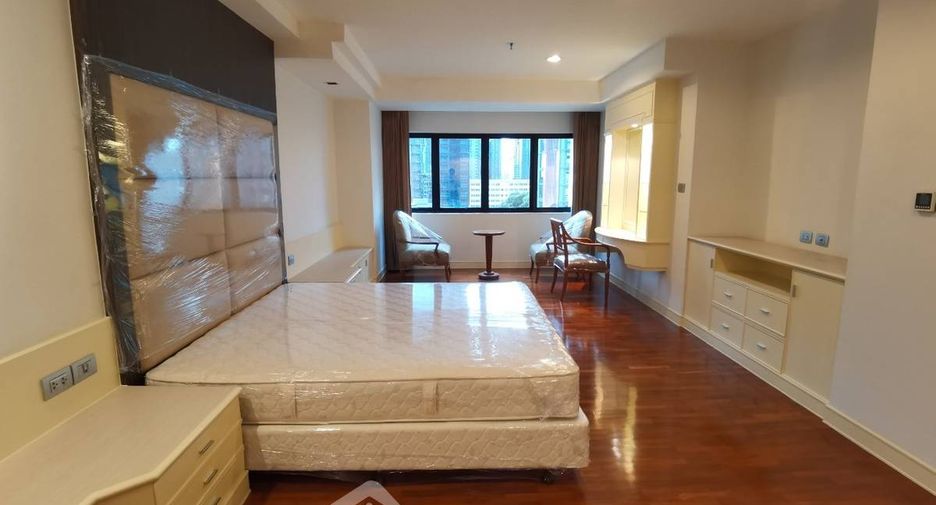 À louer 3 chambres appartement à Khlong Toei, Bangkok