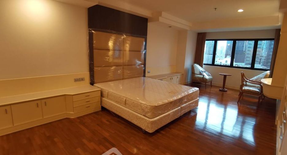 À louer 3 chambres appartement à Khlong Toei, Bangkok