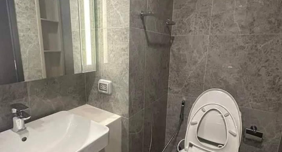 For rent 1 bed condo in Ratchathewi, Bangkok