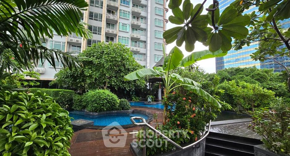 For rent 2 bedrooms condo in Watthana, Bangkok