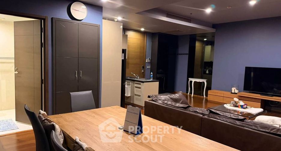 For rent 1 bed condo in Watthana, Bangkok