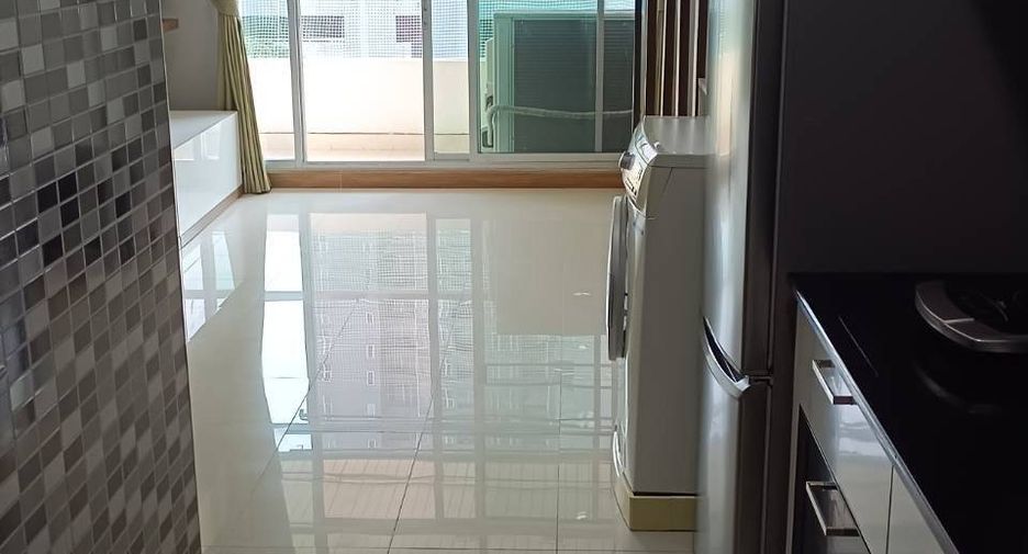 Wohnung zur Miete mit 2 Zimmer in Phra Khanong, Bangkok