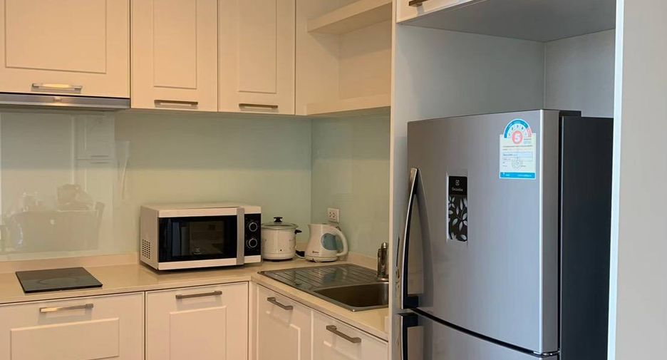 For rent 2 ベッドルーム condo in Phra Khanong, Bangkok