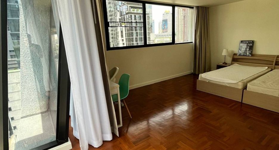 À louer 2 chambres condo à Pathum Wan, Bangkok