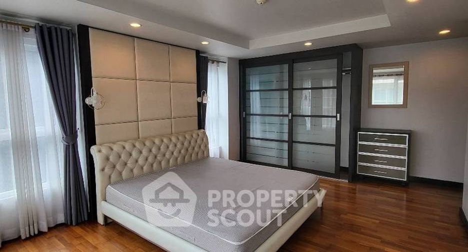 Condo en alquiler de 3 habitaciones en Watthana, Bangkok