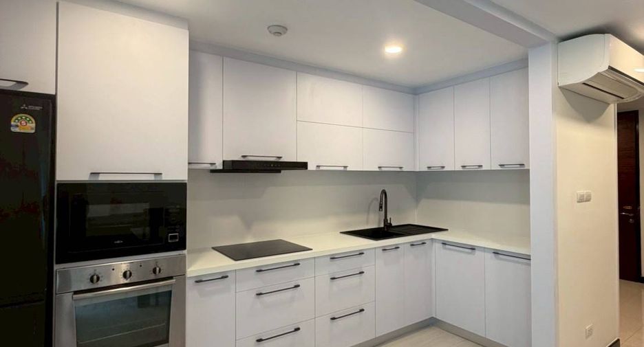 For rent 2 ベッドルーム condo in Watthana, Bangkok