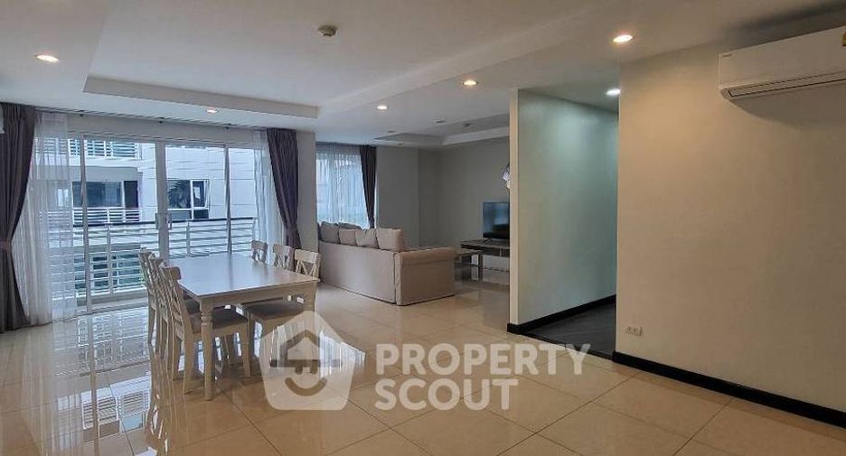 Condo en alquiler de 3 habitaciones en Watthana, Bangkok