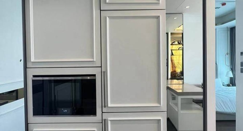 For rent 1 bed condo in Pathum Wan, Bangkok