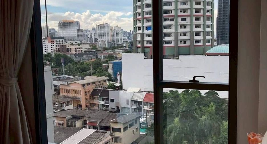 For rent 1 bed condo in Khlong Toei, Bangkok