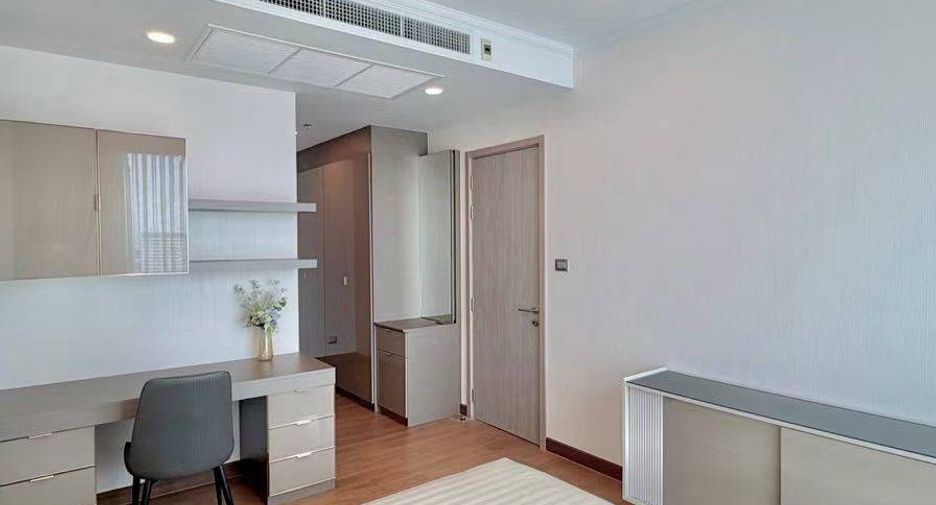 Condo en alquiler de 2 habitaciones en Watthana, Bangkok
