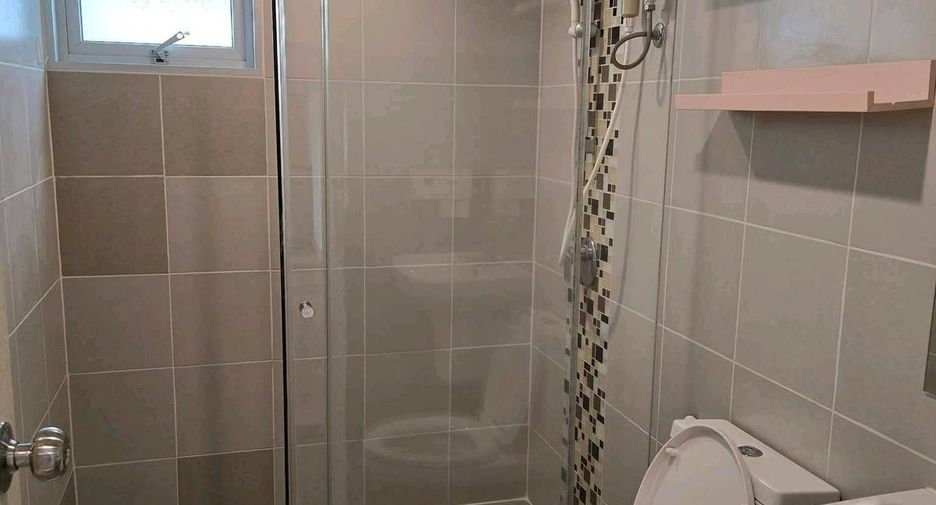 For rent 2 ベッドルーム condo in Huai Khwang, Bangkok