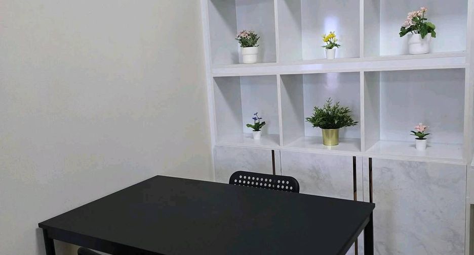 For rent 2 ベッドルーム condo in Huai Khwang, Bangkok