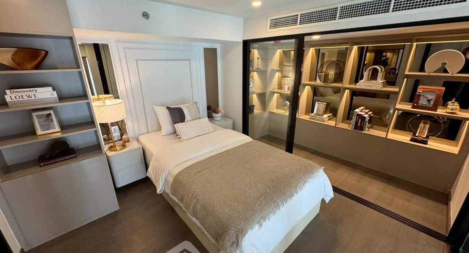 For rent 2 bedrooms condo in Ratchathewi, Bangkok