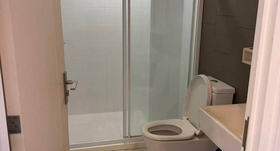 Condo en alquiler de 2 habitaciones en Thon Buri, Bangkok