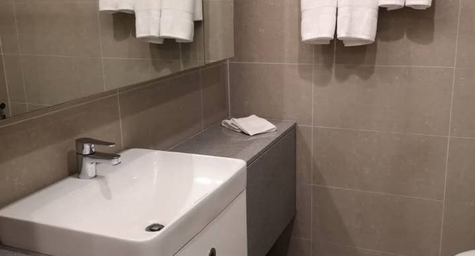 For rent 1 bed condo in Pathum Wan, Bangkok