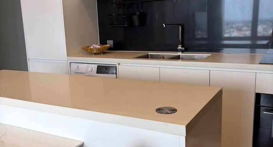 For rent 2 ベッドルーム condo in Watthana, Bangkok