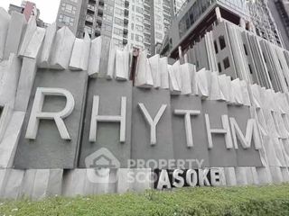 Condo en alquiler de 2 habitaciones en Huai Khwang, Bangkok