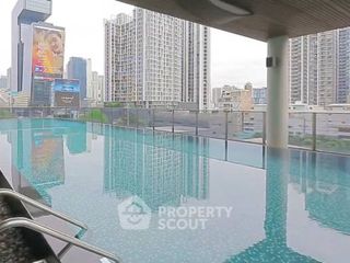 Condo en alquiler de 2 habitaciones en Huai Khwang, Bangkok