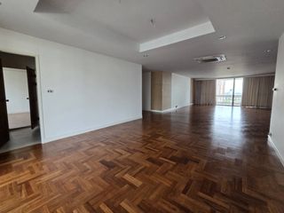 For rent 4 bedrooms condo in Khlong Toei, Bangkok