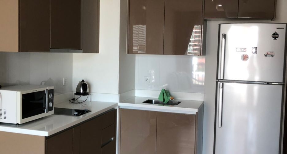 For rent and for sale 1 bed condo in Khlong Toei, Bangkok