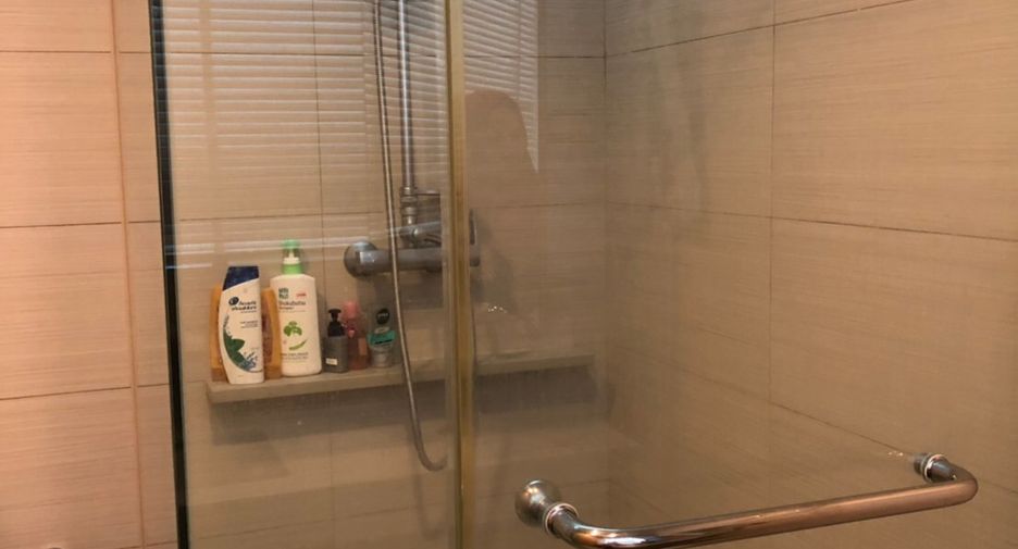 For rent and for sale 1 bed condo in Khlong Toei, Bangkok