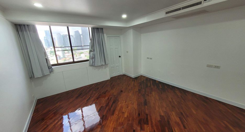 À louer 3 chambres condo à Khlong Toei, Bangkok