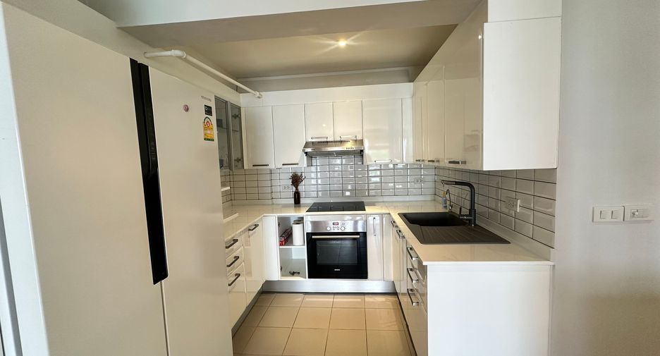 Wohnung zur Miete und zum Kauf mit 2 Zimmer in Watthana, Bangkok
