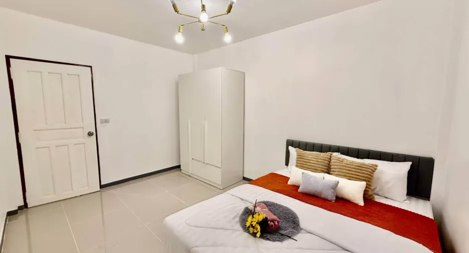 For sale 4 bedrooms townhouse in Bang Lamung, Chonburi