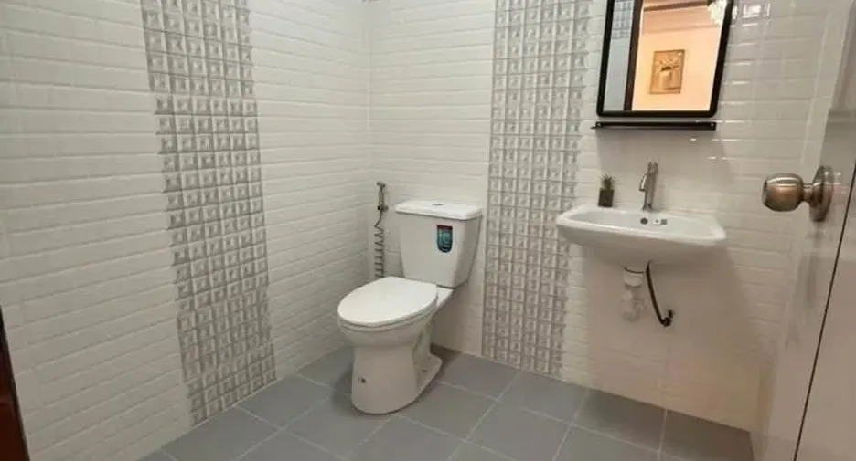 For sale 4 bedrooms townhouse in Bang Lamung, Chonburi