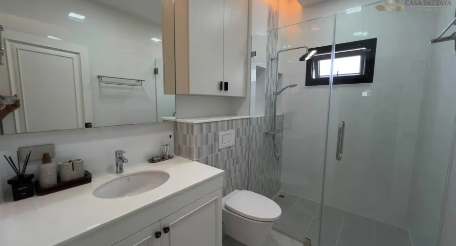Villa zum Kauf mit 5 Zimmer in Jomtien, Pattaya
