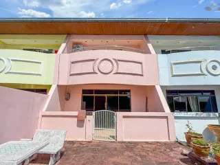 Продажа 2 спальни таунхаус в Банг Ламунг, Чонбури